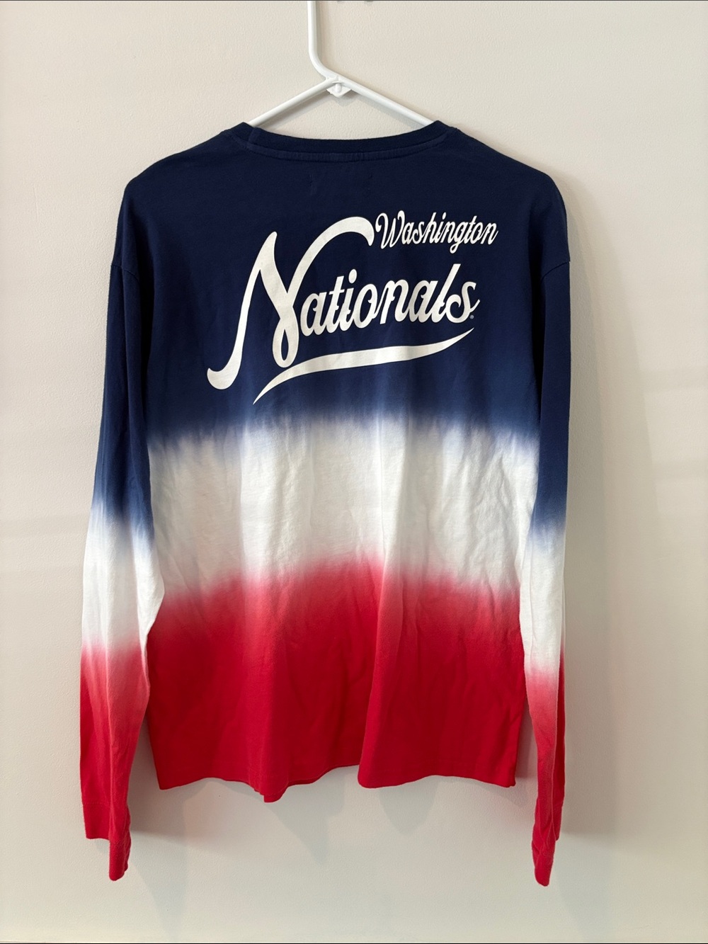 NEW NWT Washington Nationals Medium Touch Stadium Curtain Call Tee Long Sleeve